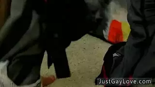 جنون شرجي إباحي: رجال ينيكون مؤخرات مستديرة ضخمة