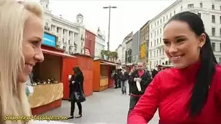 فتيات ريفيات بمؤخرات كبيرة في جنس جماعي