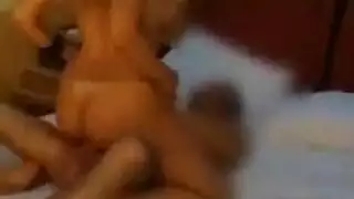 نجوم البورن يغردون بمشاهد أحرّ orgy