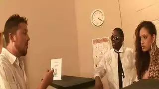 تتناك بالغصب فى الغابه