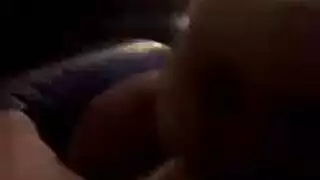 جلسة ساخنة للصفع الشرجي على الأريكة